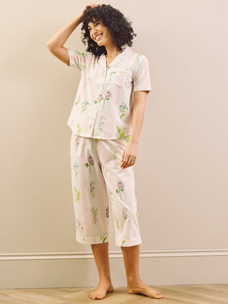 model wears scallop floral print capri pyjama set