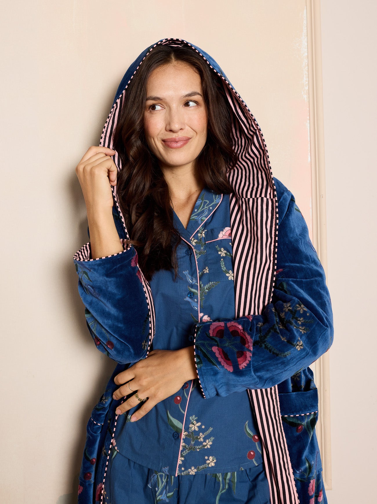 ladies velvet dressing gown Black Velvet Peignoir Dressing Gown Jennafer Grace