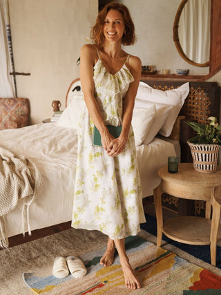 Model Wears cream waterfall front floral night dress